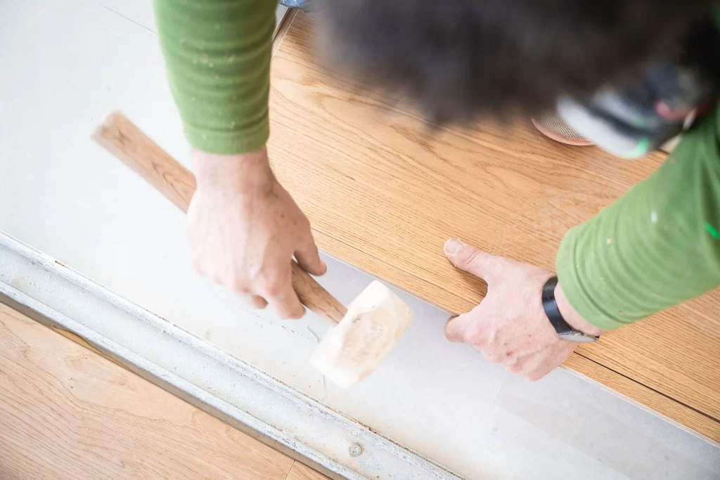 Montaje de parquet por carpinteros profesionales